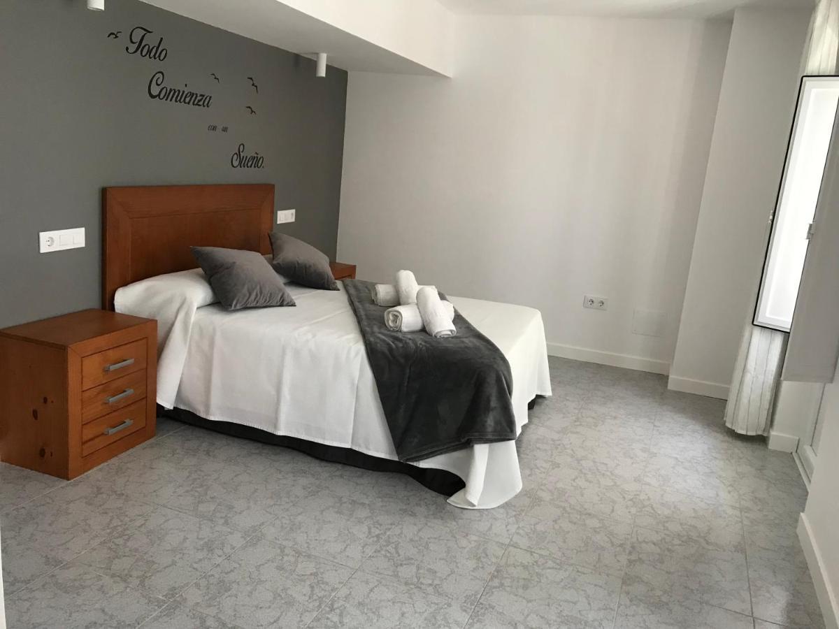 Apartamento Vista Al Puerto De فينيستيري المظهر الخارجي الصورة